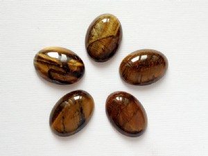 18*25*6mm蛋面虎眼石